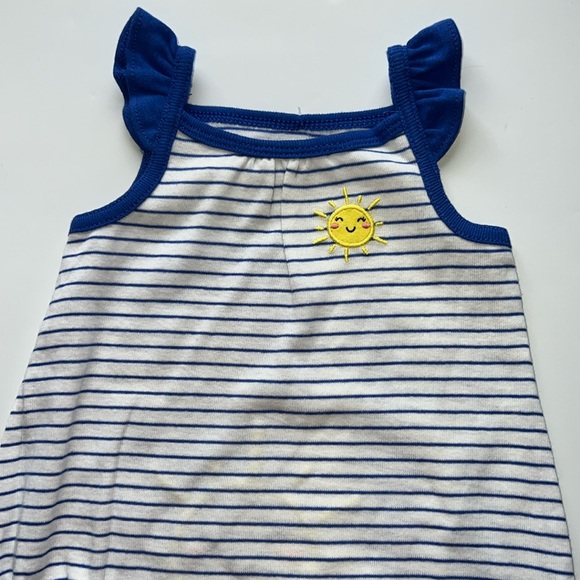 🛍 PRETTY LITTLE GIRLS OUTFIT SIZE 3 MONTHS 🛍 - Picture 2 of 6